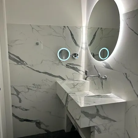 Jensen Luxury Lejlighedshotel 4*