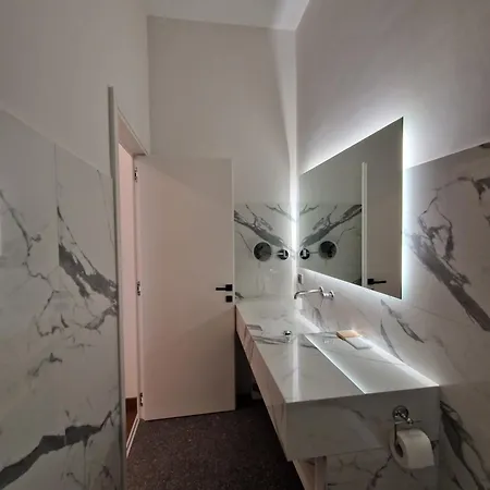 Jensen Luxury Lejlighedshotel 4*