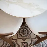 Jensen Luxury شقة فندقية